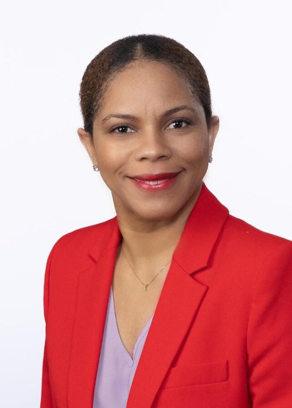 LM-Fellow-Dr.-Camille-Lewis-642x898